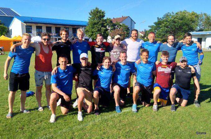 big-bowl-xiii-lizzards-flag-football-2019-06-02-204-team.JPG