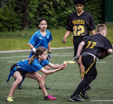 flag-football-lizzards-u13-pirates-2019-05-19-flagliga_010.jpg