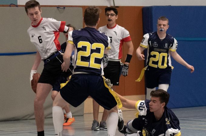 flag-football-lizzards-hornets-u16-flagliga-mitte-winter-2019-03-13.jpg