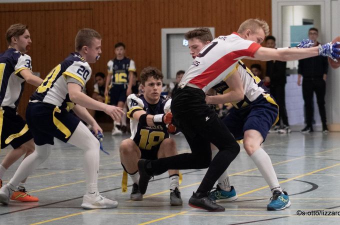 flag-football-lizzards-hornets-u16-flagliga-mitte-winter-2019-03-53.jpg