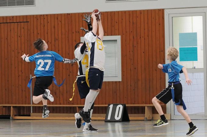 flag-football-u13-lizzards-hornets-flagliga-mitte-winter-2018-17.jpg