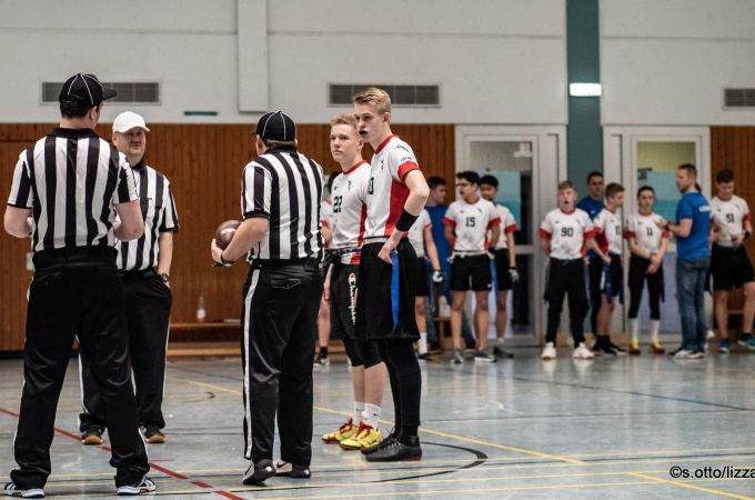 flag-football-lizzards-hornets-u16-flagliga-mitte-winter-2019-03-01.jpg