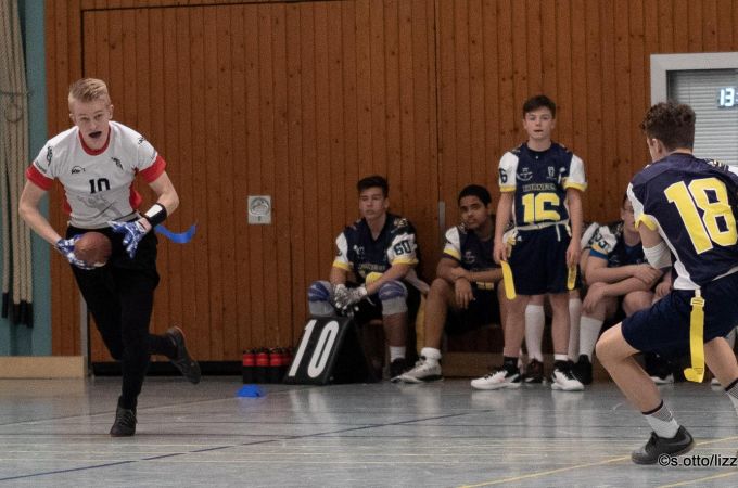 flag-football-lizzards-hornets-u16-flagliga-mitte-winter-2019-03-52.jpg