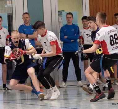 flag-football-lizzards-hornets-u16-flagliga-mitte-winter-2019-03-04.jpg